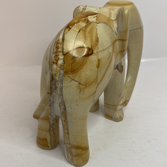 Marble Elephant Statue 5 1/2” Tall Cream Brown - Picture 5 of 12